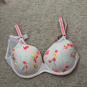 Embroidered Floral White Bra